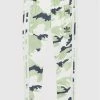 Best Pirce 💯 Adidas Παντελόνια Φόρμας Παντελόνι φόρμας Camo Sst HB9434 Πράσινο Regular Fit 🛒